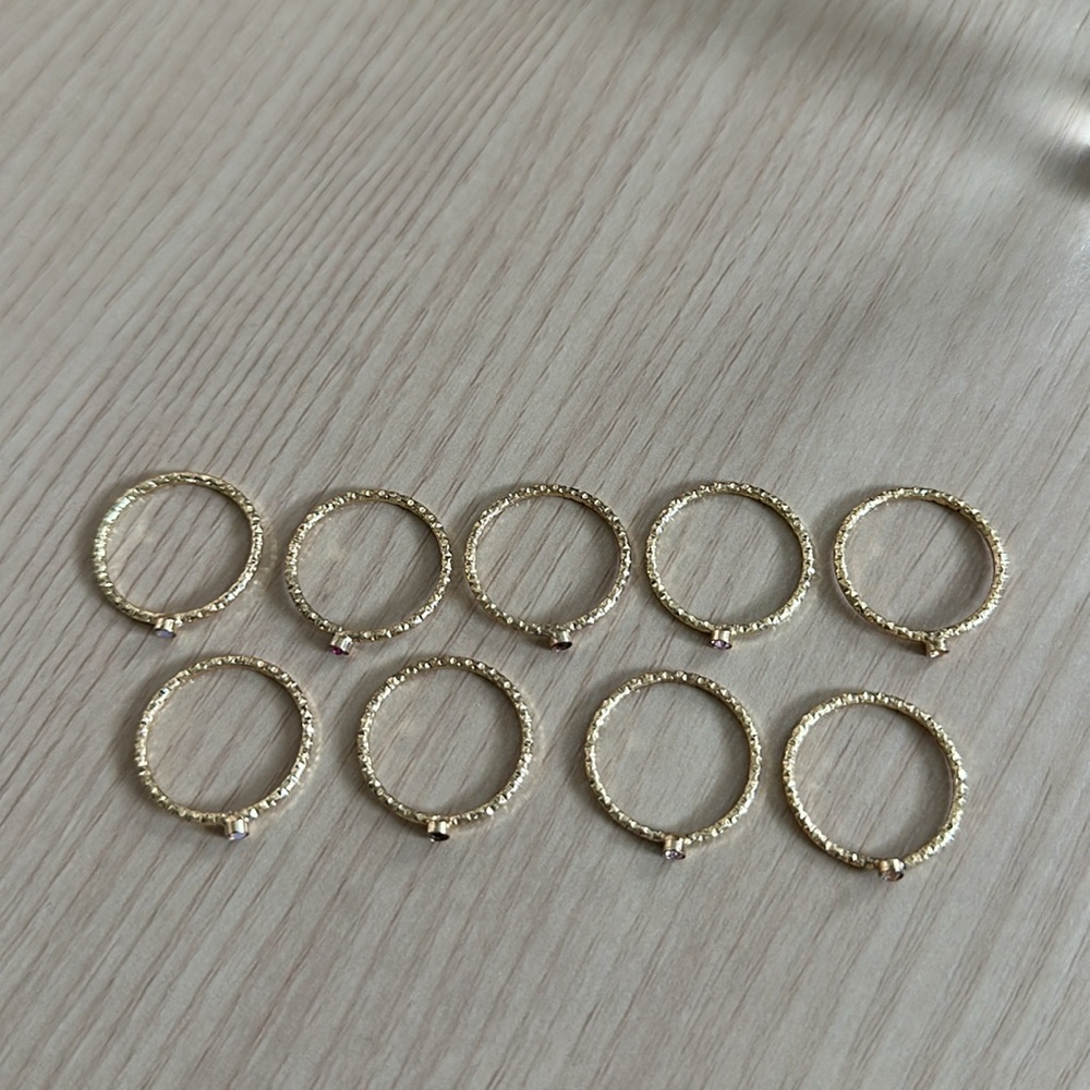 Express Gold Rings 8 - Picture 6 of 9
